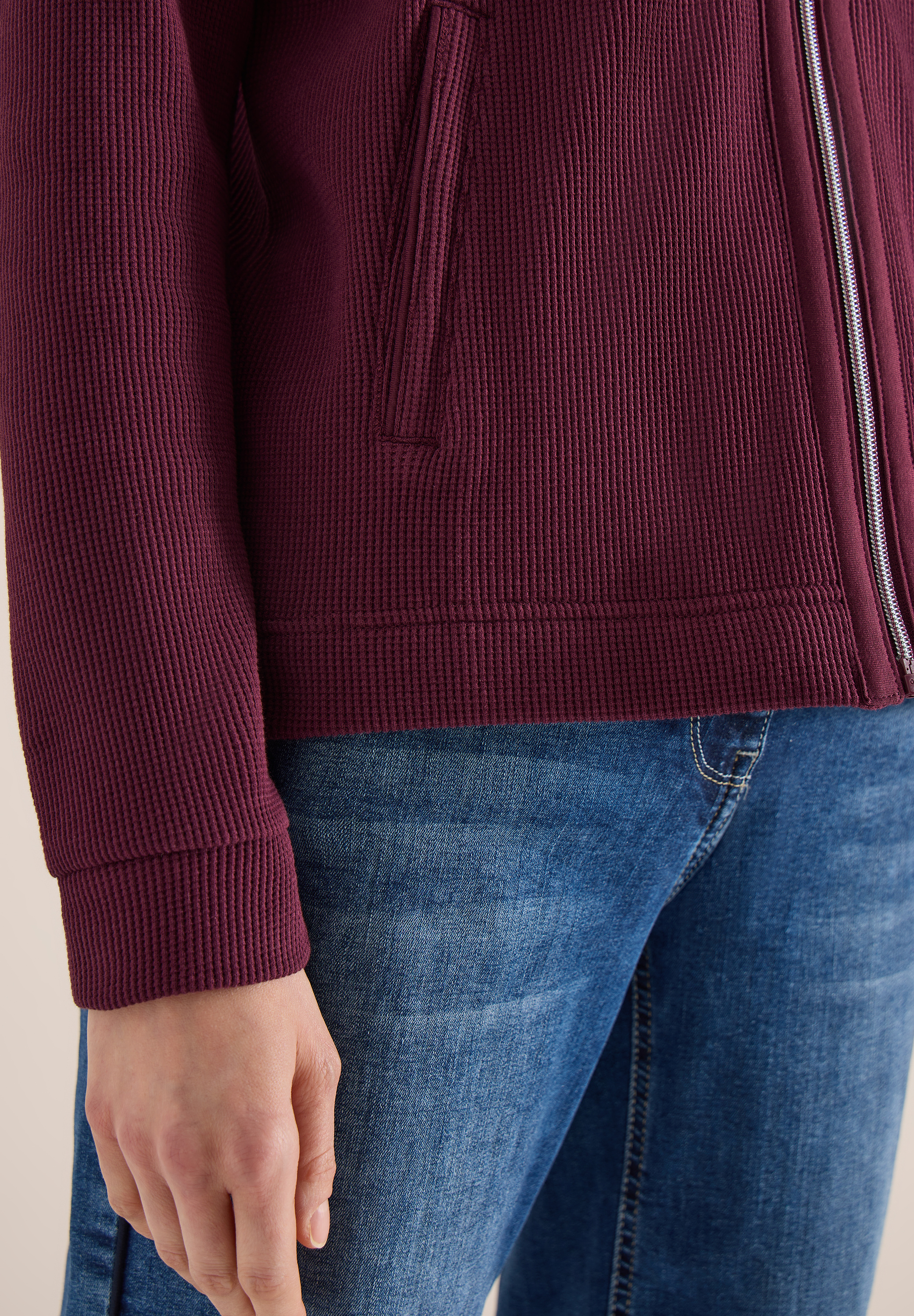 Langarm Jacke mit Kapuze und Taschen