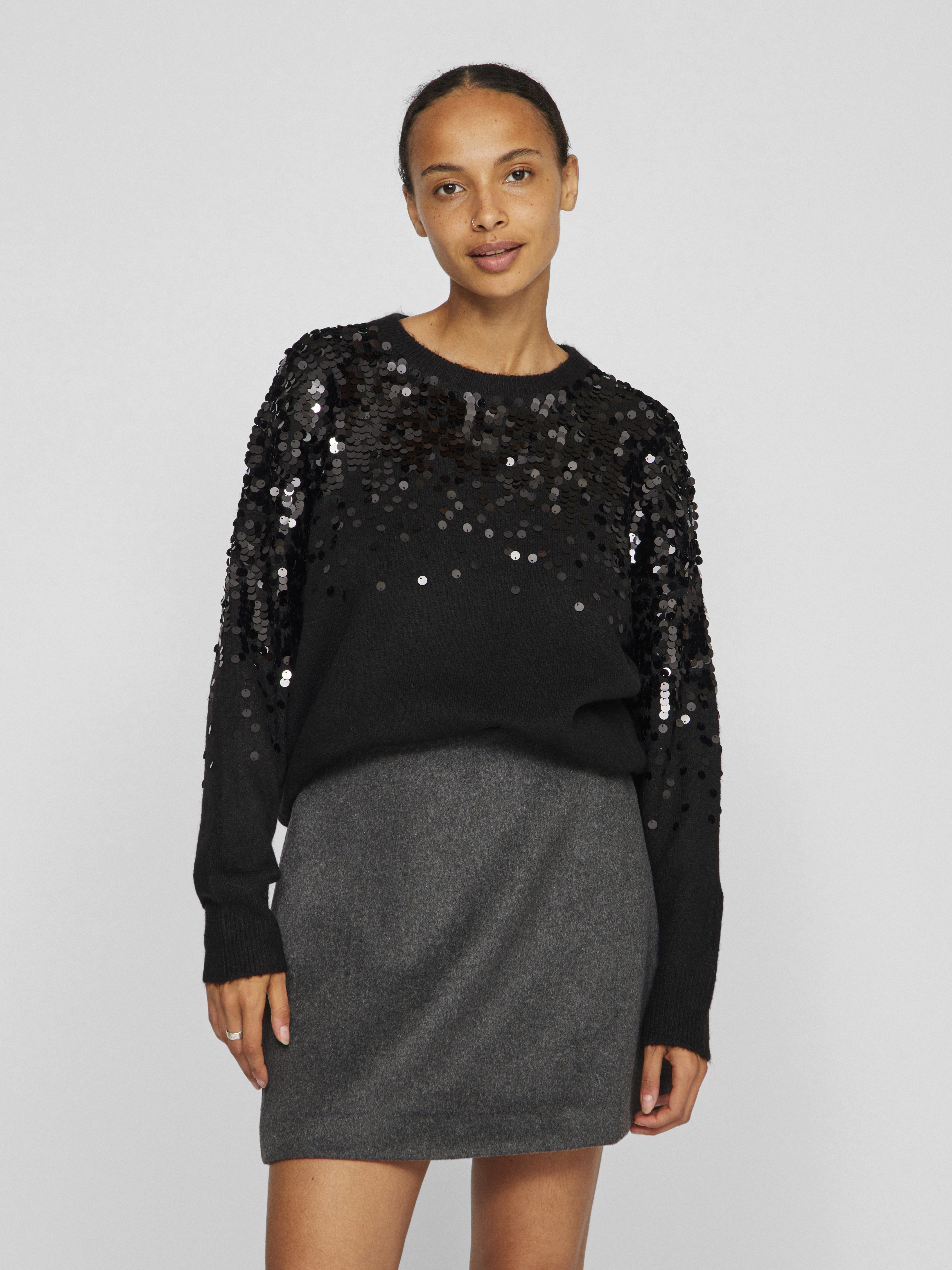 VISIQUIN O-NECK L/S SEQUIN KNIT TOP