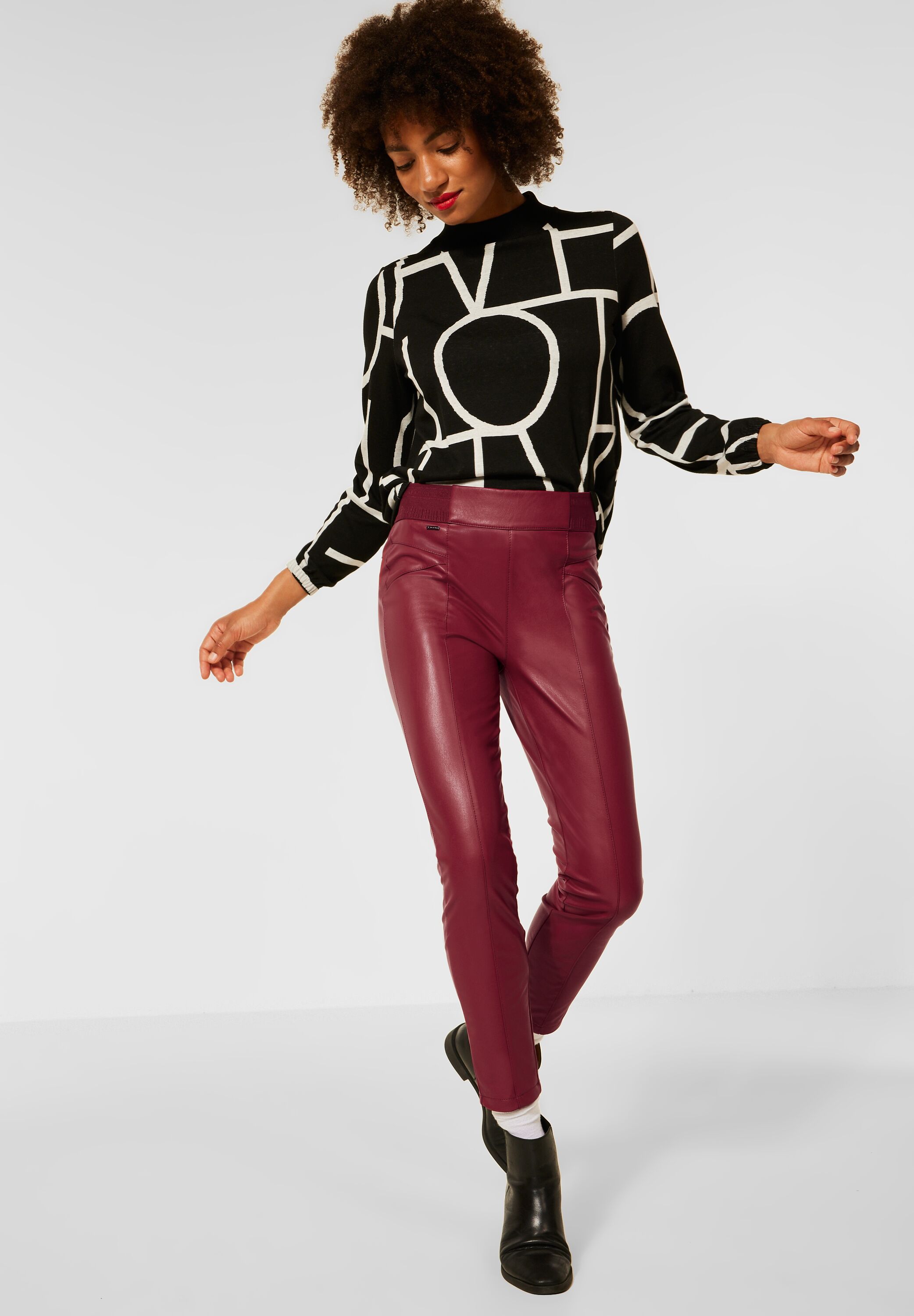 Skinny Fit Hose Lederoptik