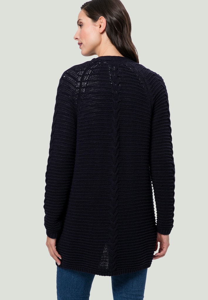 Strickjacke in Häkeloptik