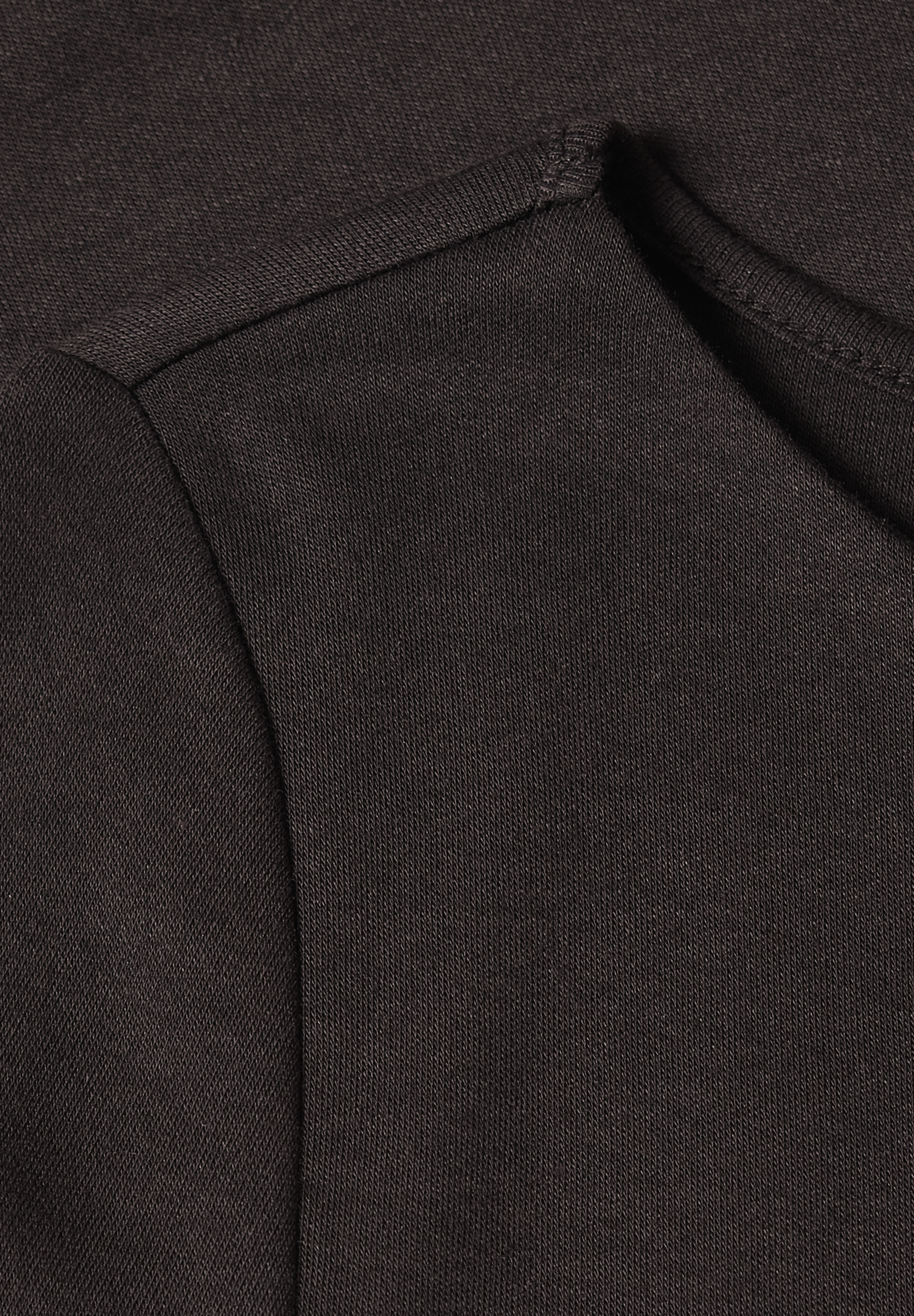 Basic Shirt mit U-Boot-Ausschnitt