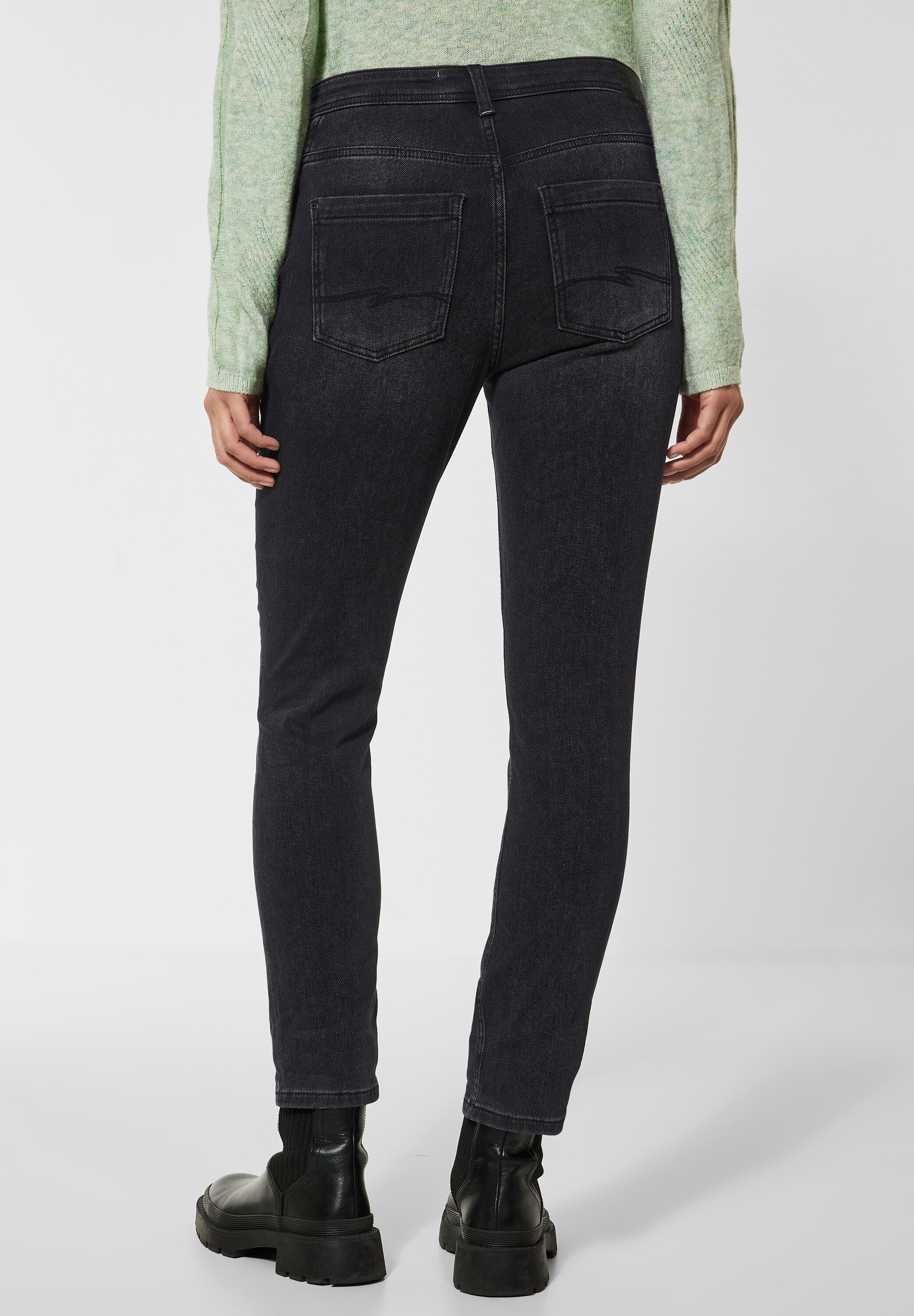 Loose Fit Thermo Jeans