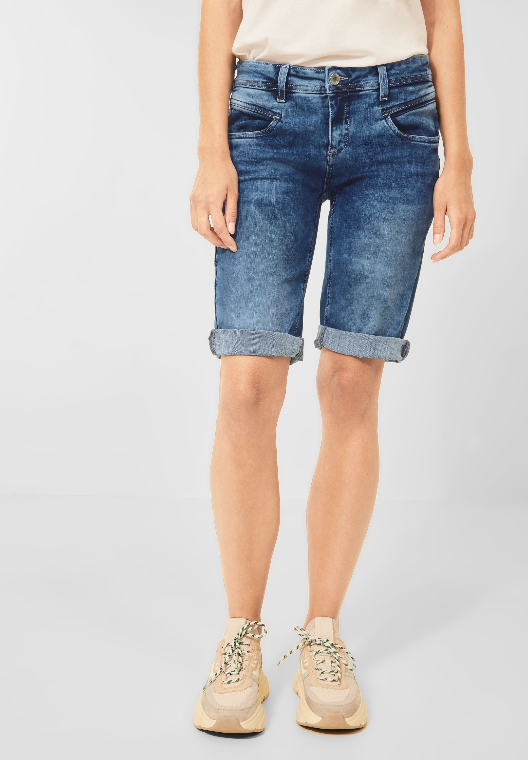 Feminine Jeansbermuda