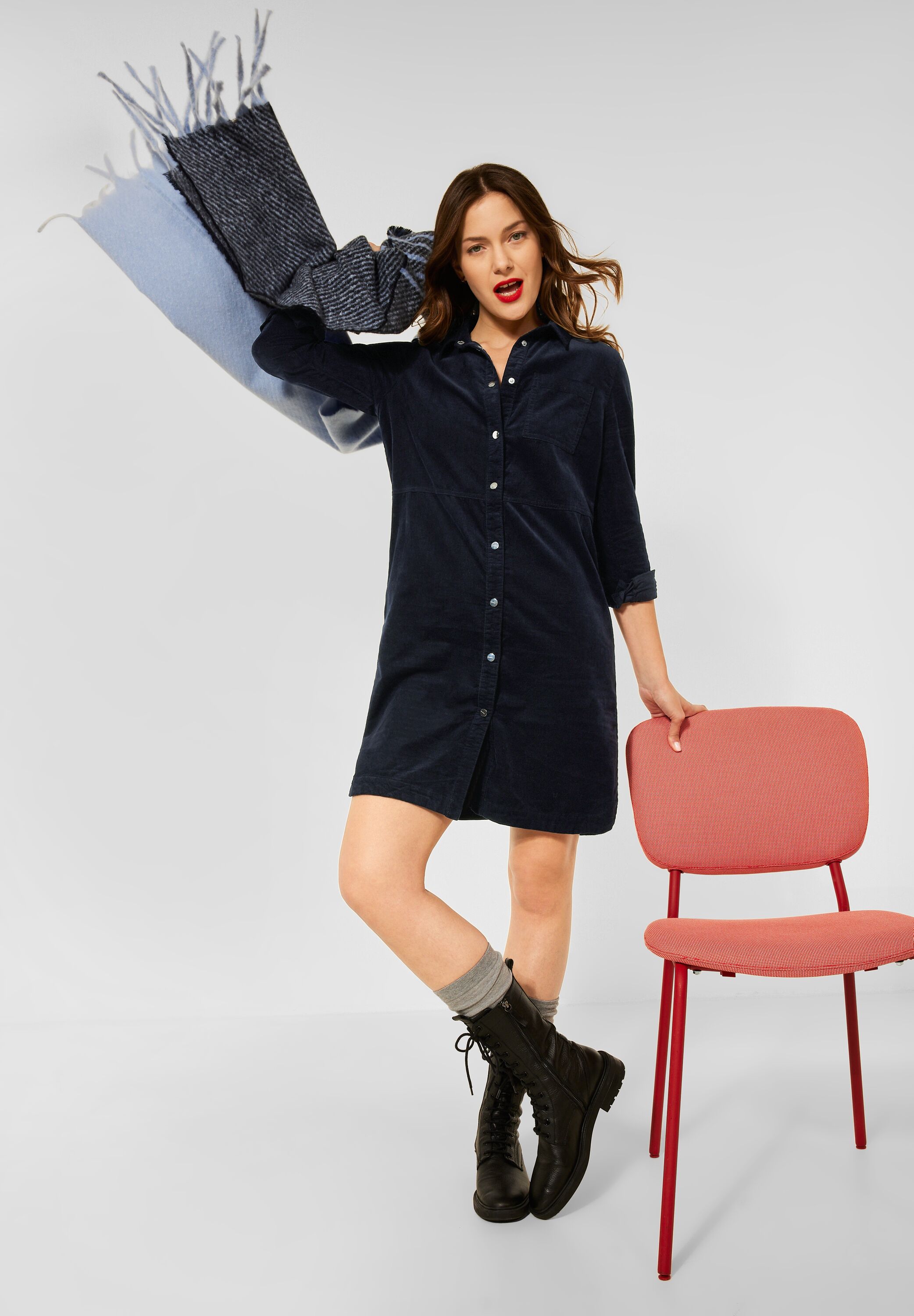 Cord Kleid