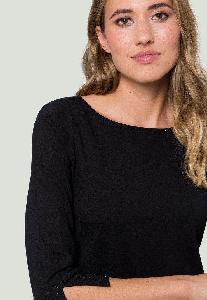 Kleid mit Glitzersteinchen