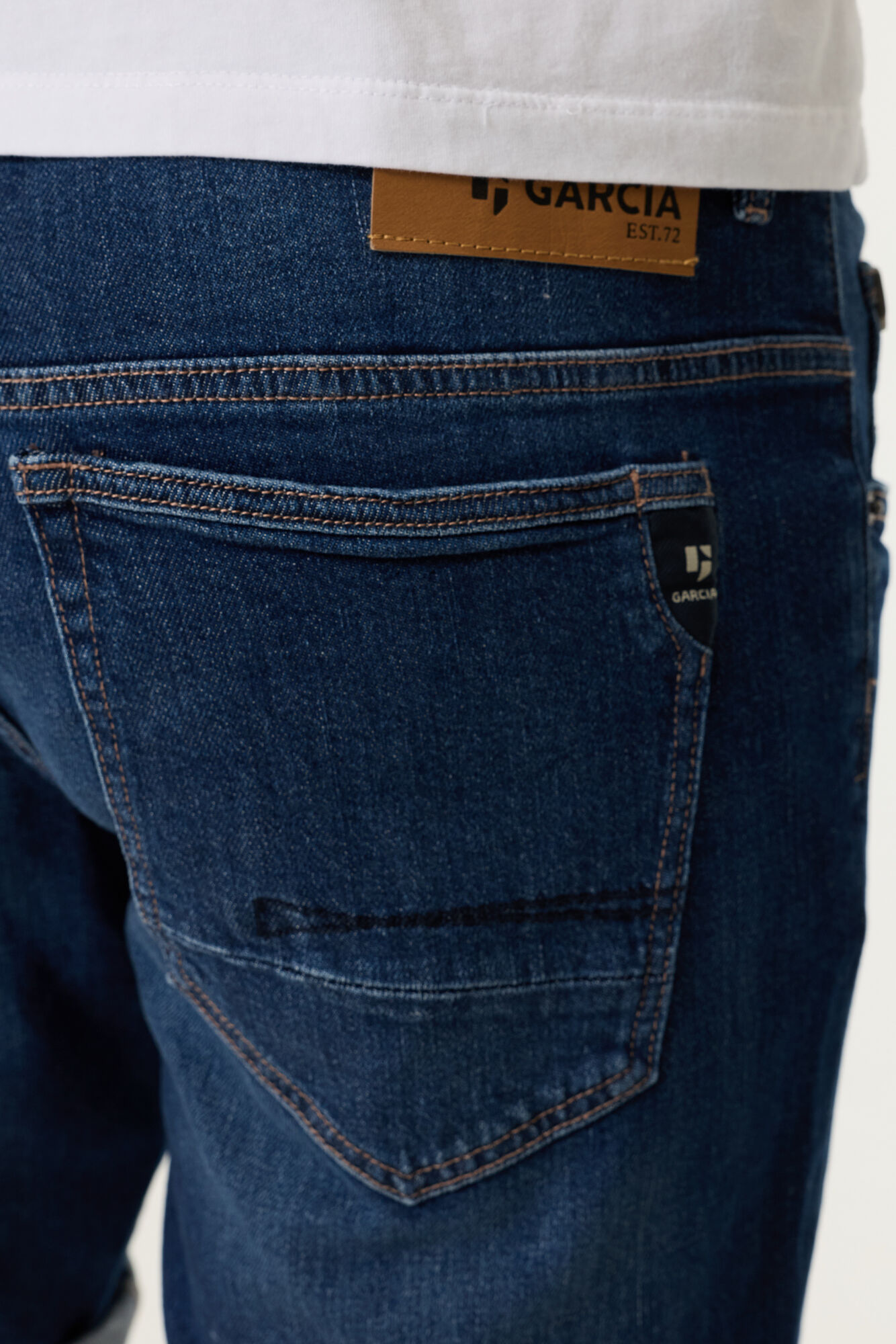 615 Russo short