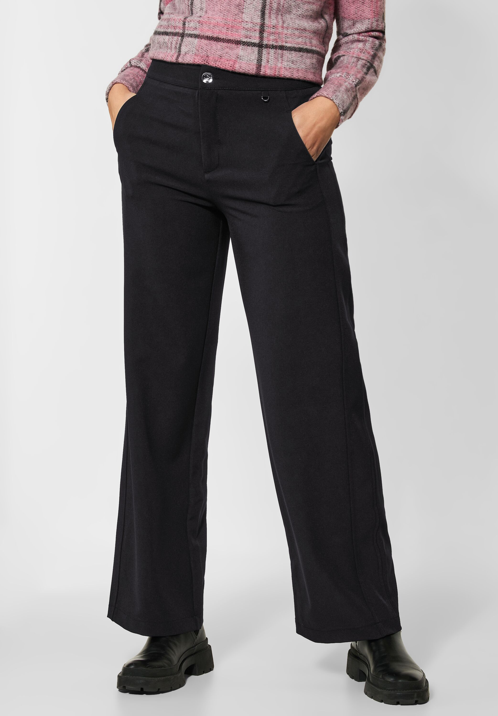 Casual Fit Hose