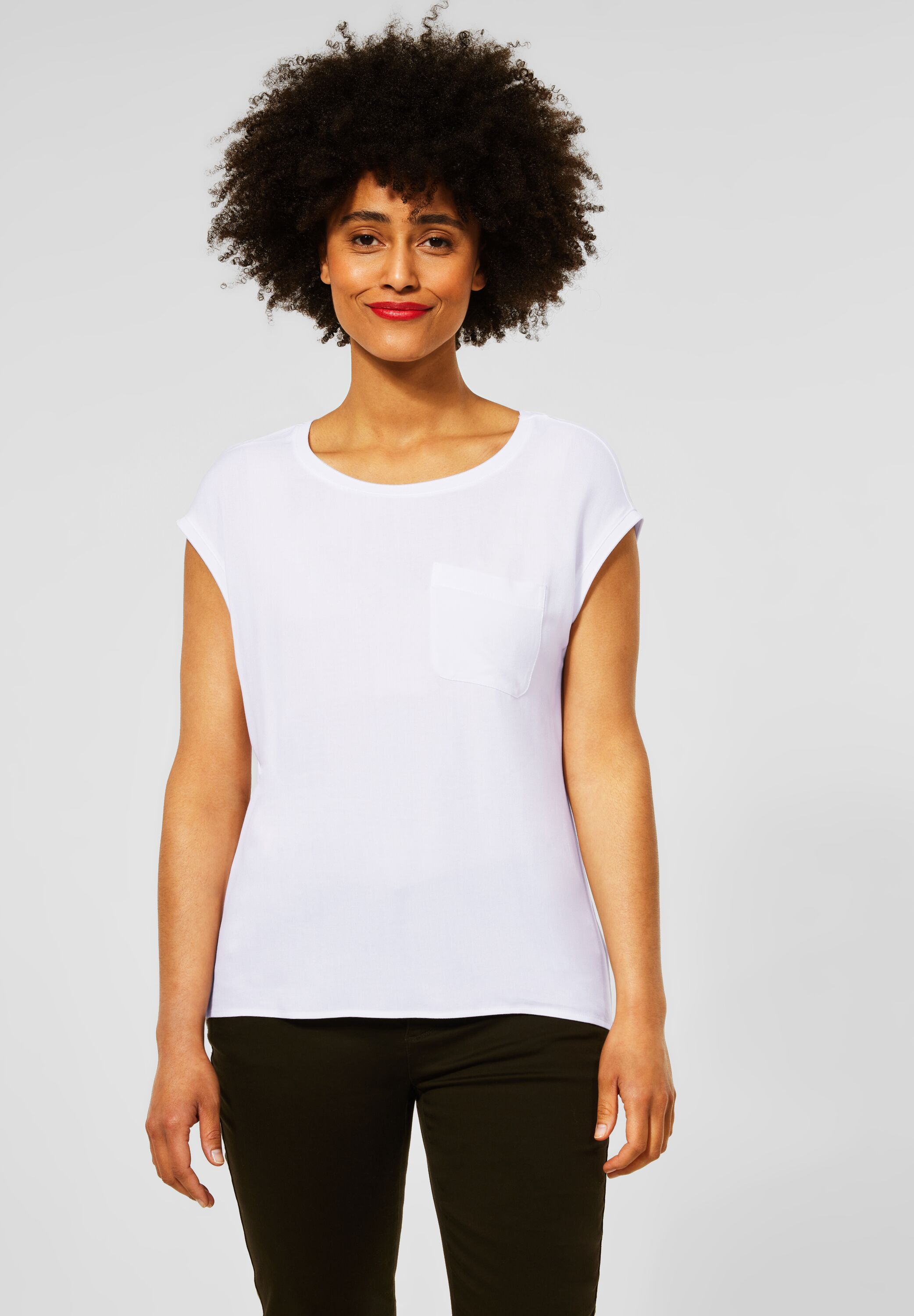 T-Shirt mit Brusttasche