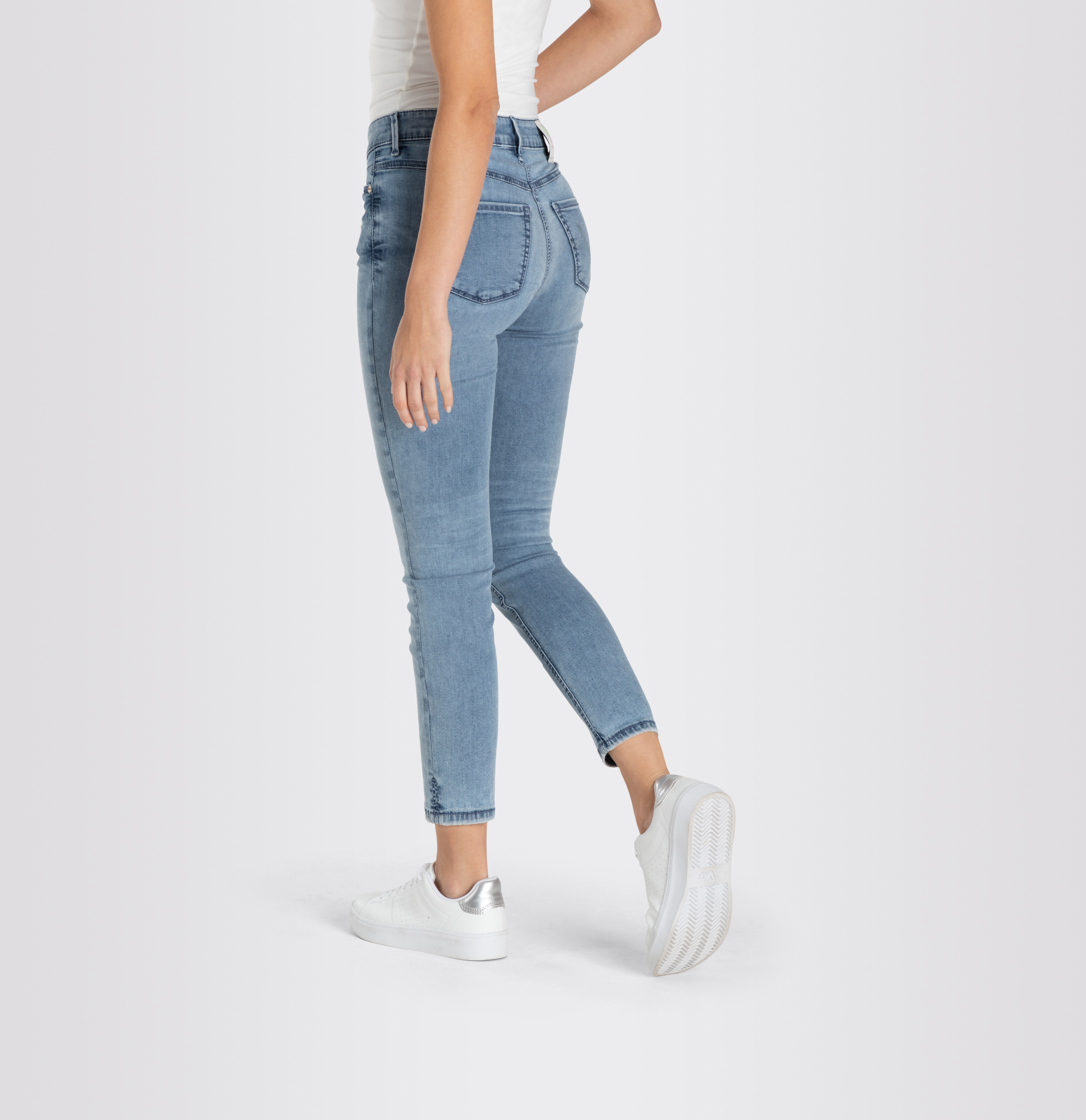 MAC JEANS - DREAM SUMMER, DREAM Wonder light Denim MAC JEANS - DREAM SUMMER, DREAM Wonder light Denim