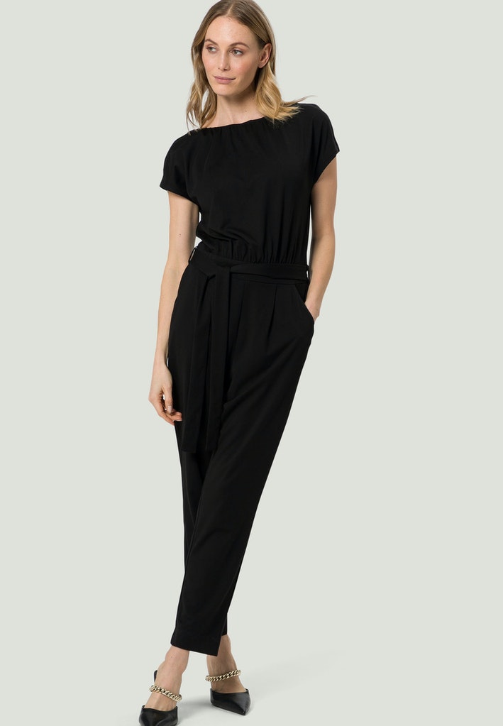 Jumpsuit mit Bindegürtel