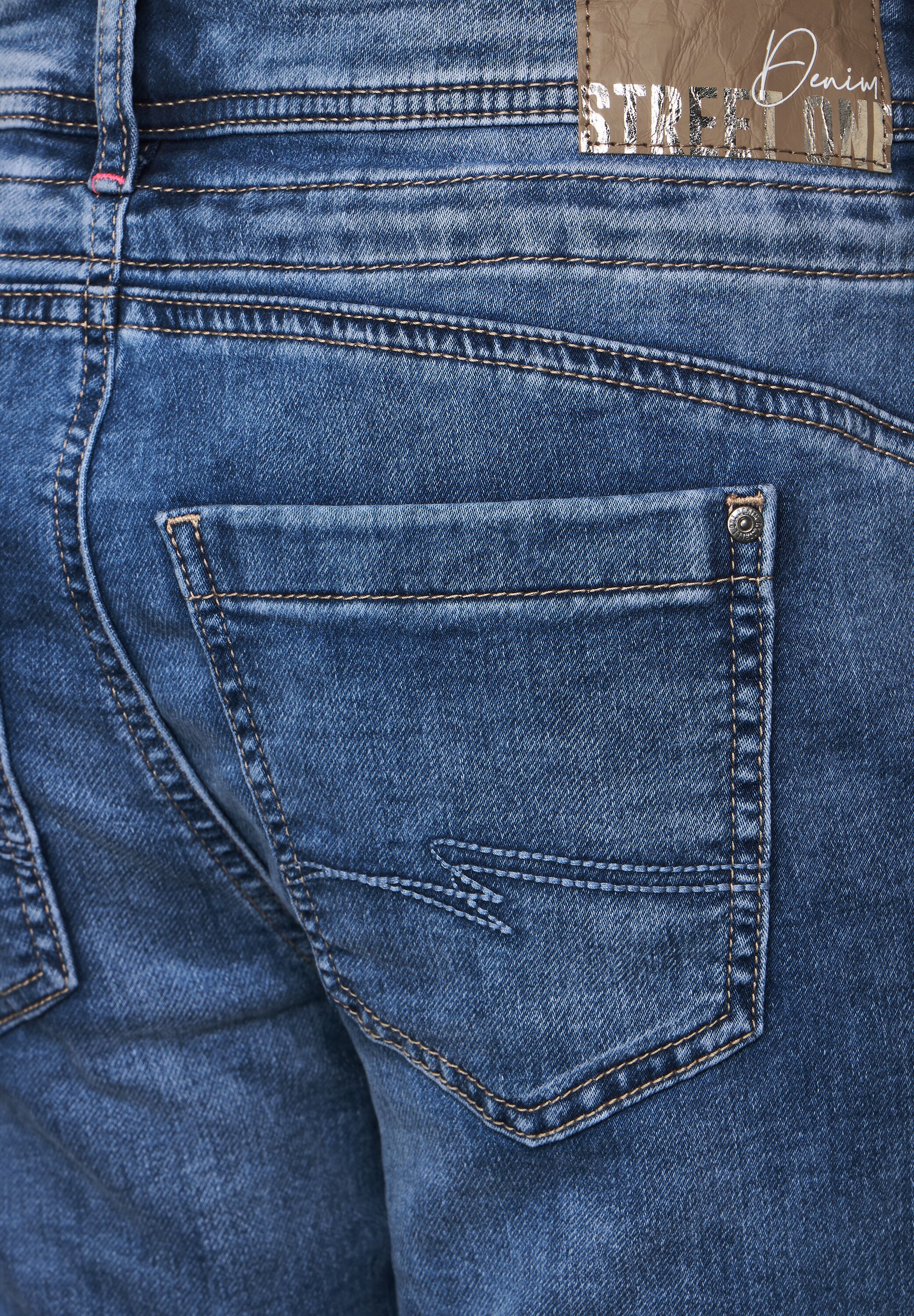 Loose Fit Jeans