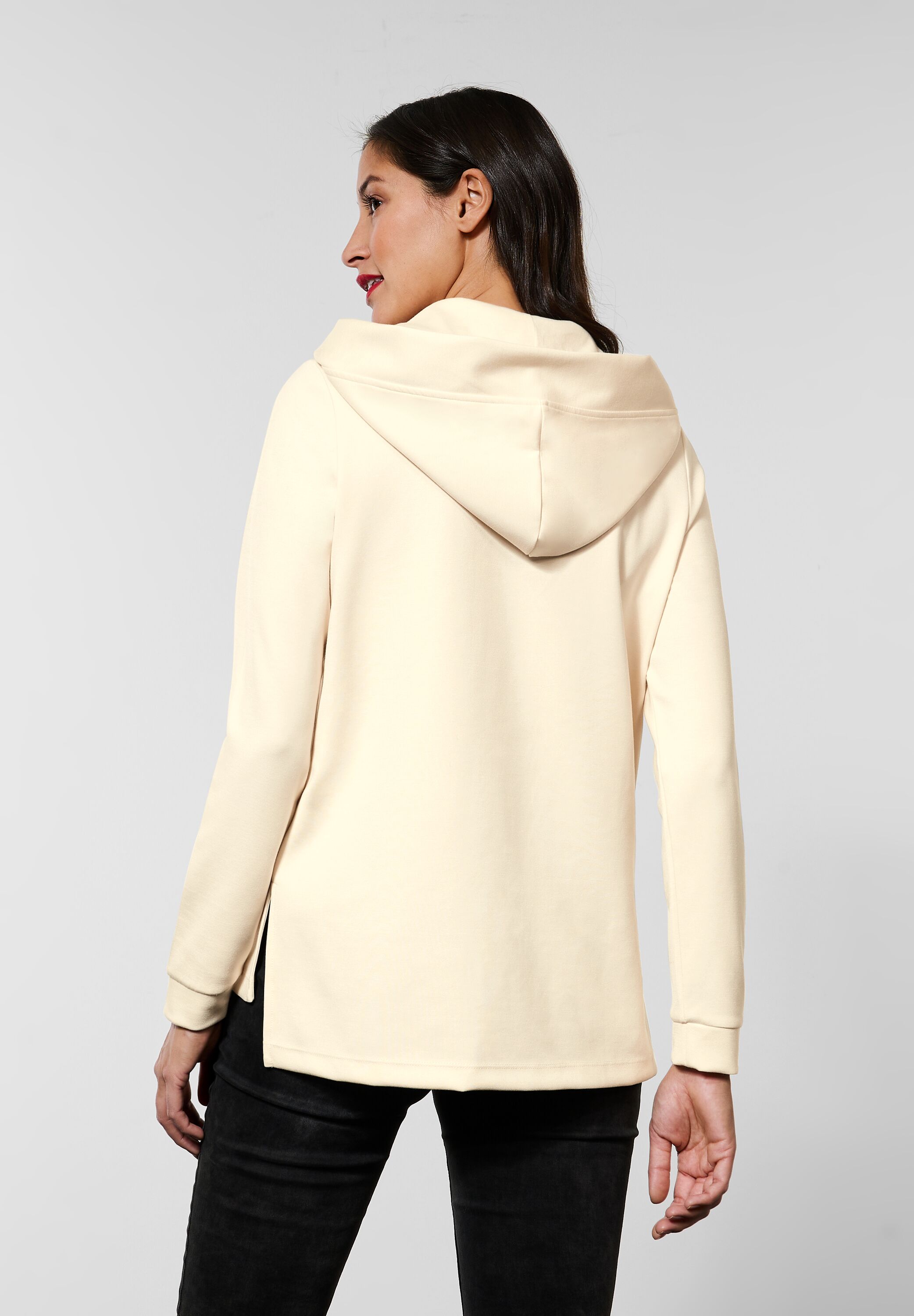 Sweatpullover mit Kapuze