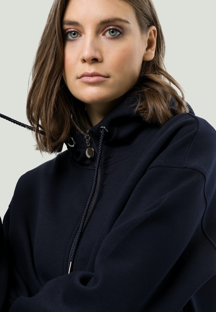 Sweatjacke mit Kapuze