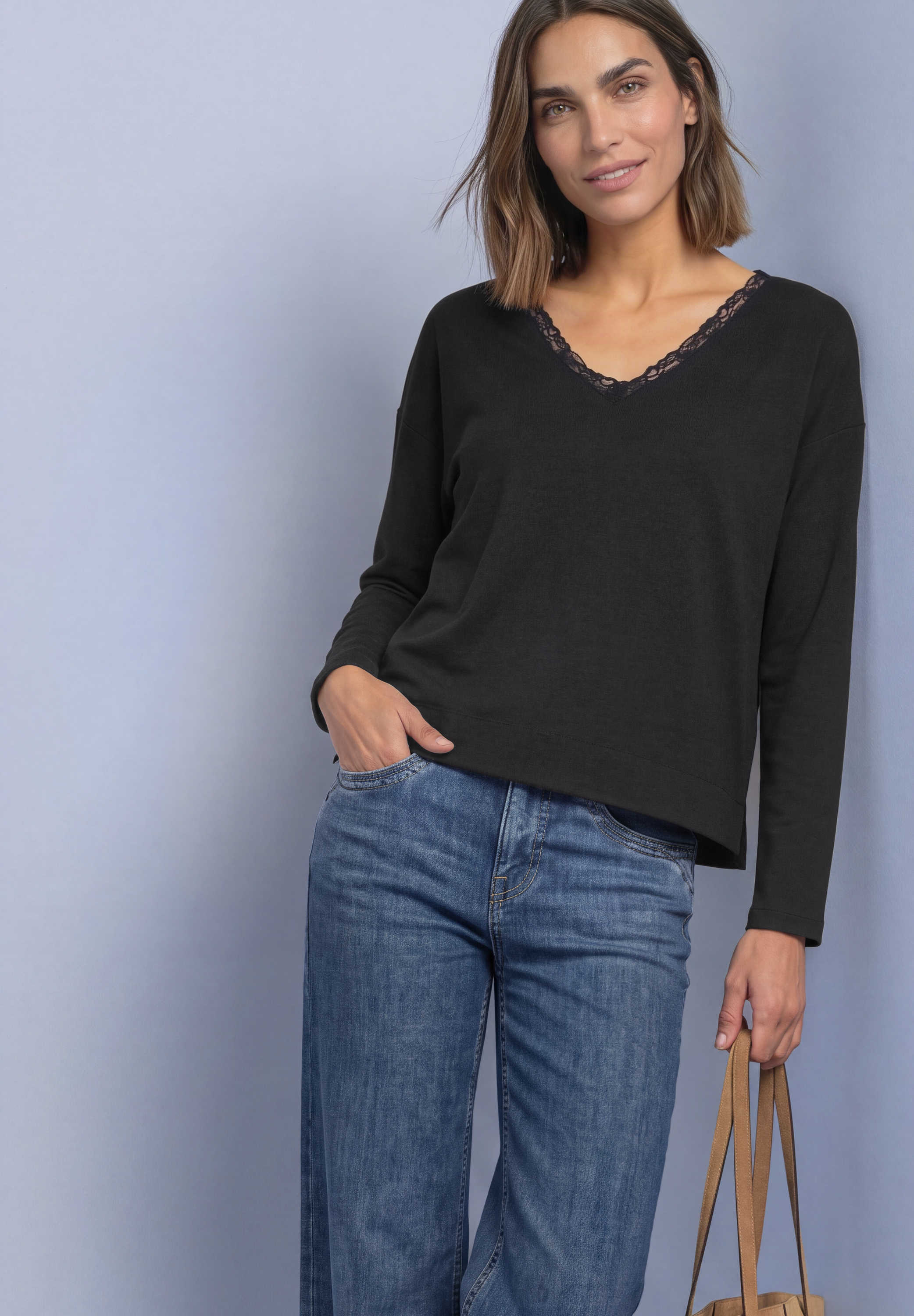 Langarm Shirt mit V-Neck und Spitzendetail