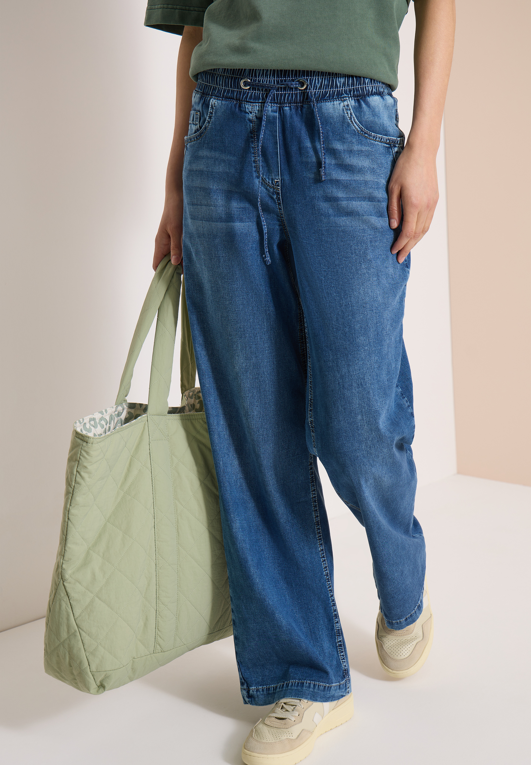 High Waist Wide Leg Jeans im Loose Fit