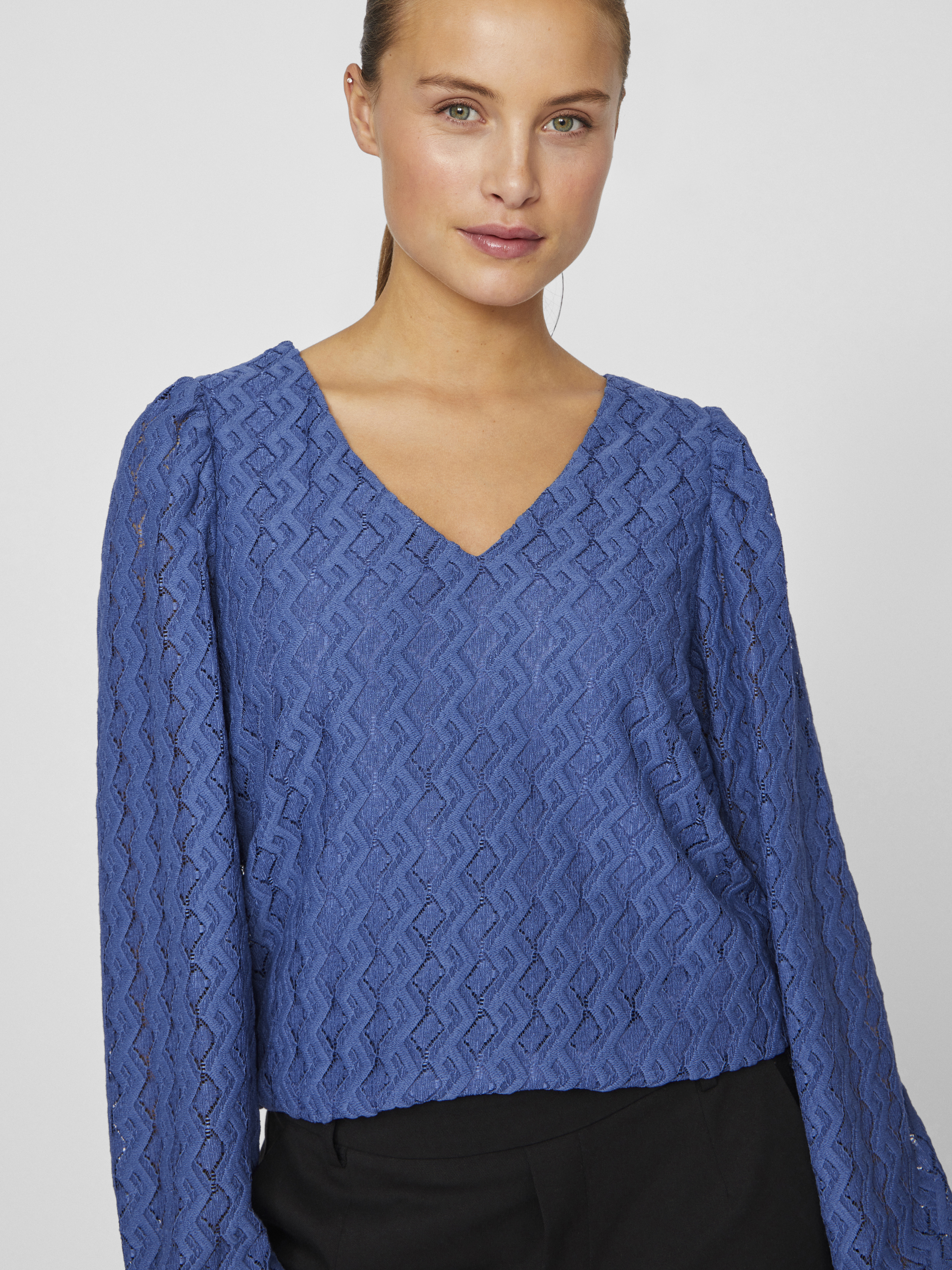 VIFERYA V-NECK L/S TOP/R/BF