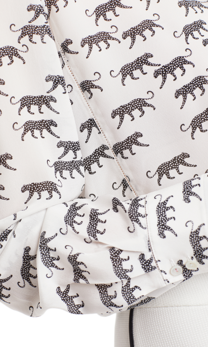 Edle Bluse aus Seidenmix mit Leoparden