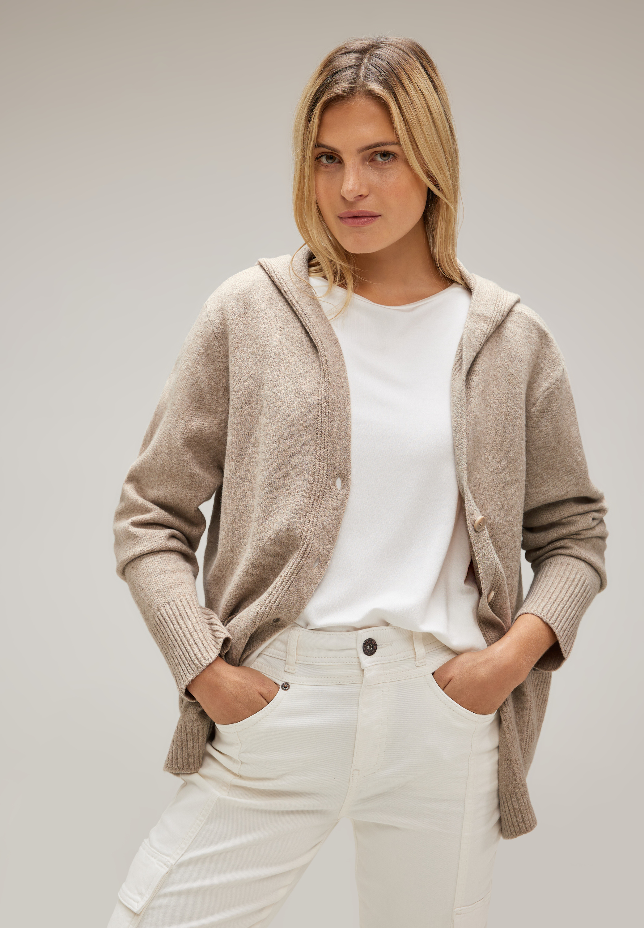 Hoodie Cardigan mit Kapuze Hoodie Cardigan mit Kapuze