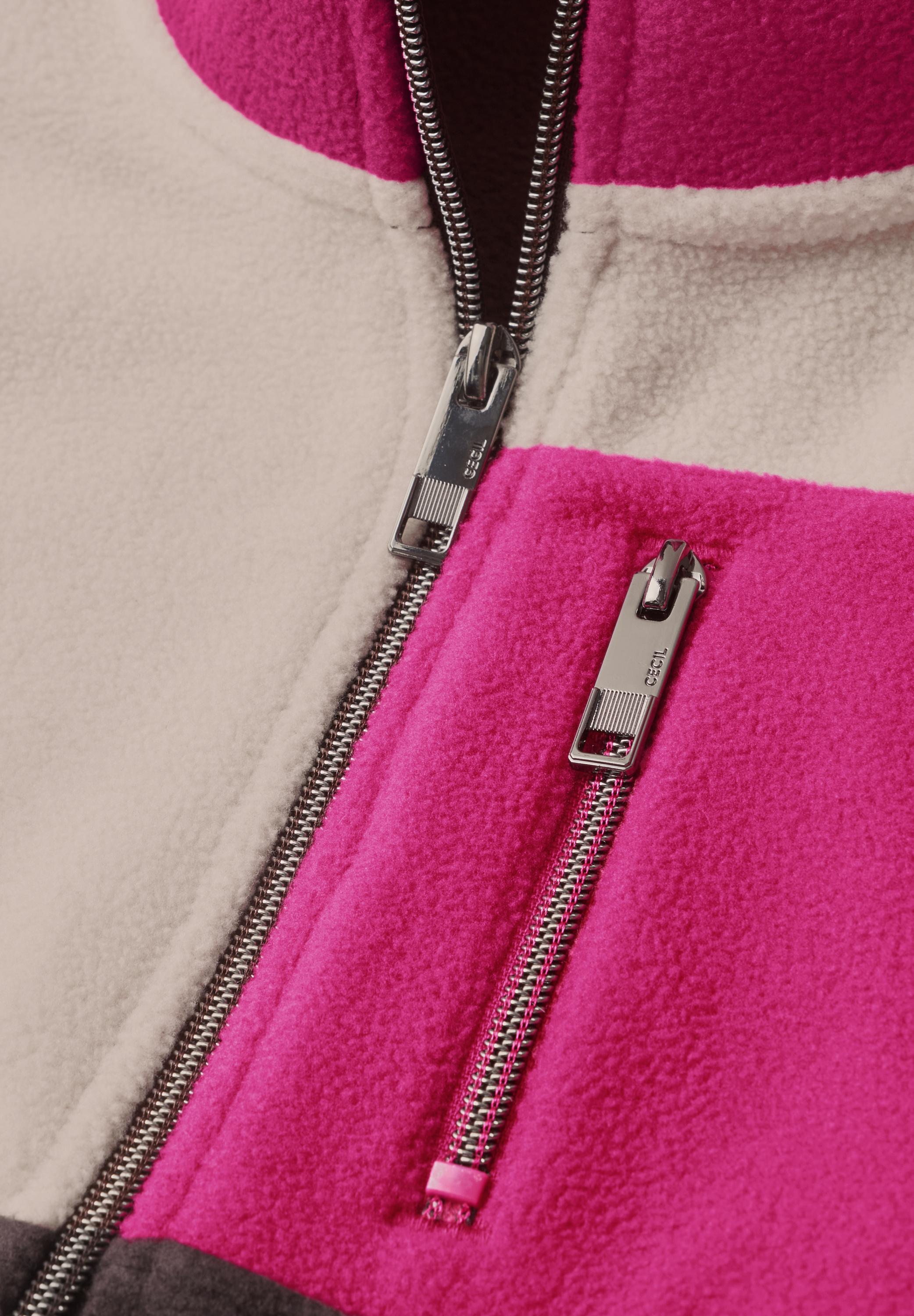 Fleece Weste im Colorblock-Look