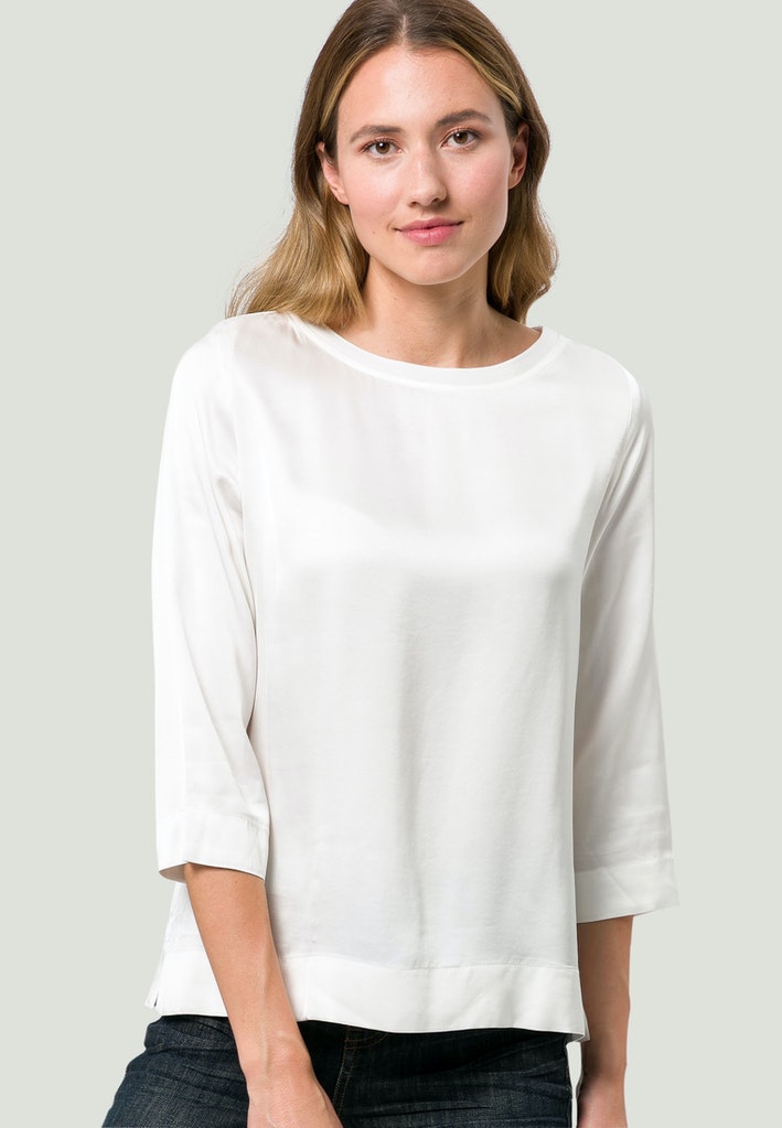 Satinbluse mit U-Boot Ausschnitt Satinbluse mit U-Boot Ausschnitt