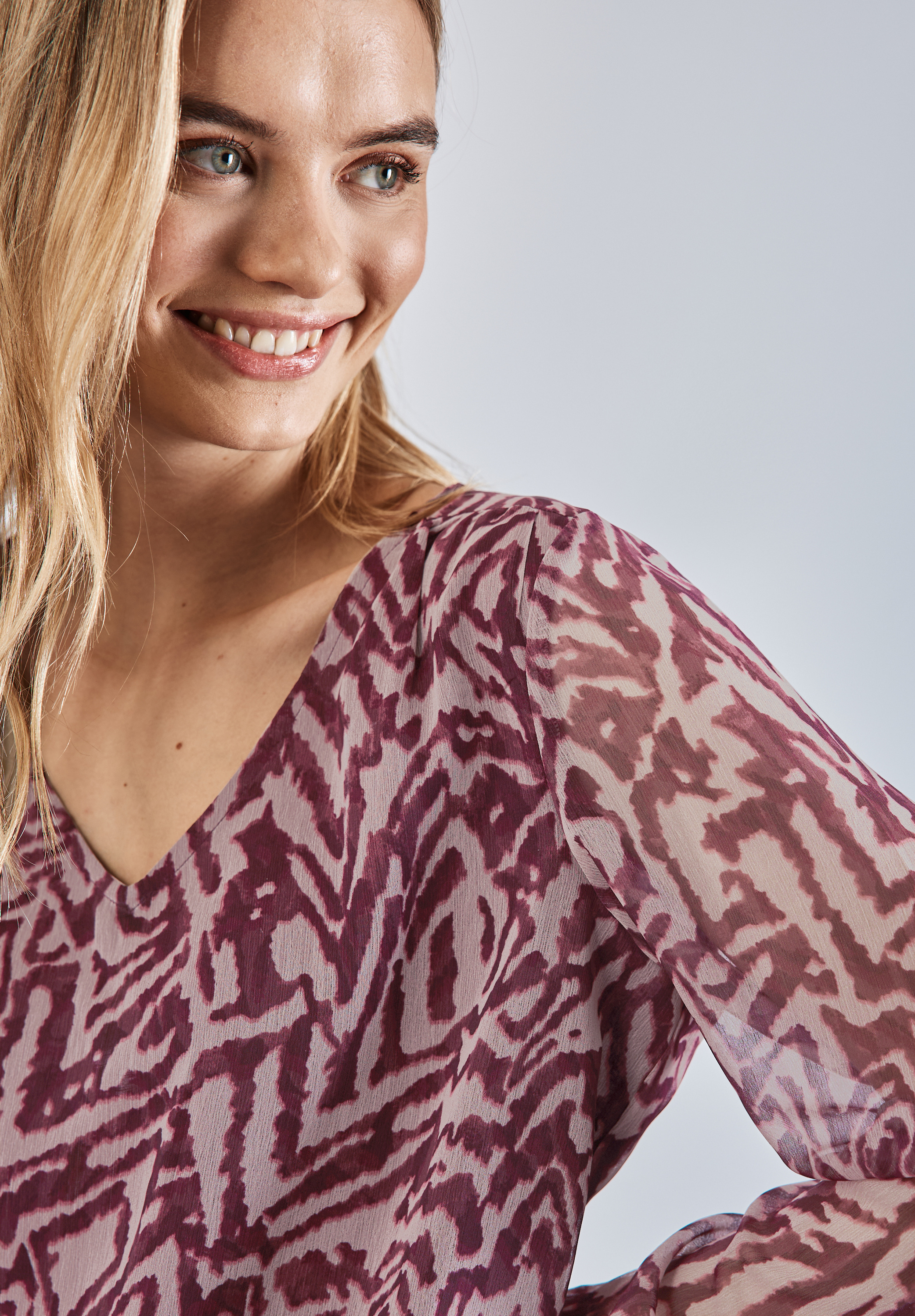 Chiffon-Bluse mit Raffung